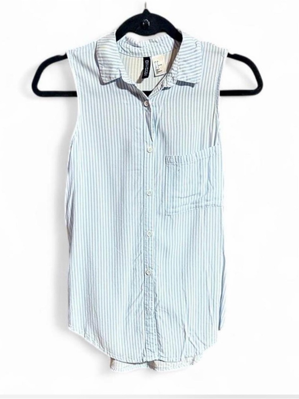 DIVIDED by H&M White & Blue Striped Sleeveless Button-up Blouse Sz 2
